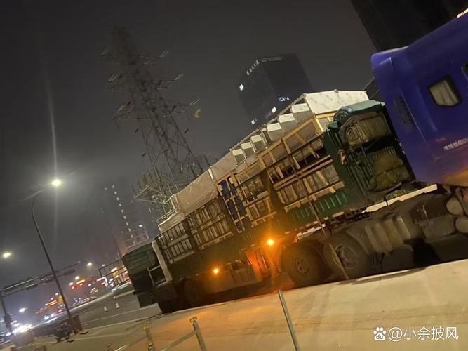 凌晨貨運(yùn)場貨車凌晨兩點(diǎn)到五點(diǎn)可以跑嗎